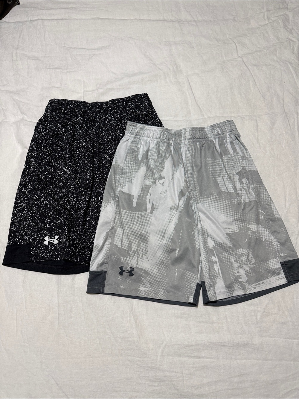Under Armour Boy’s Athletic Shorts - Black Speckle & Light Grey Camo, Size YLG